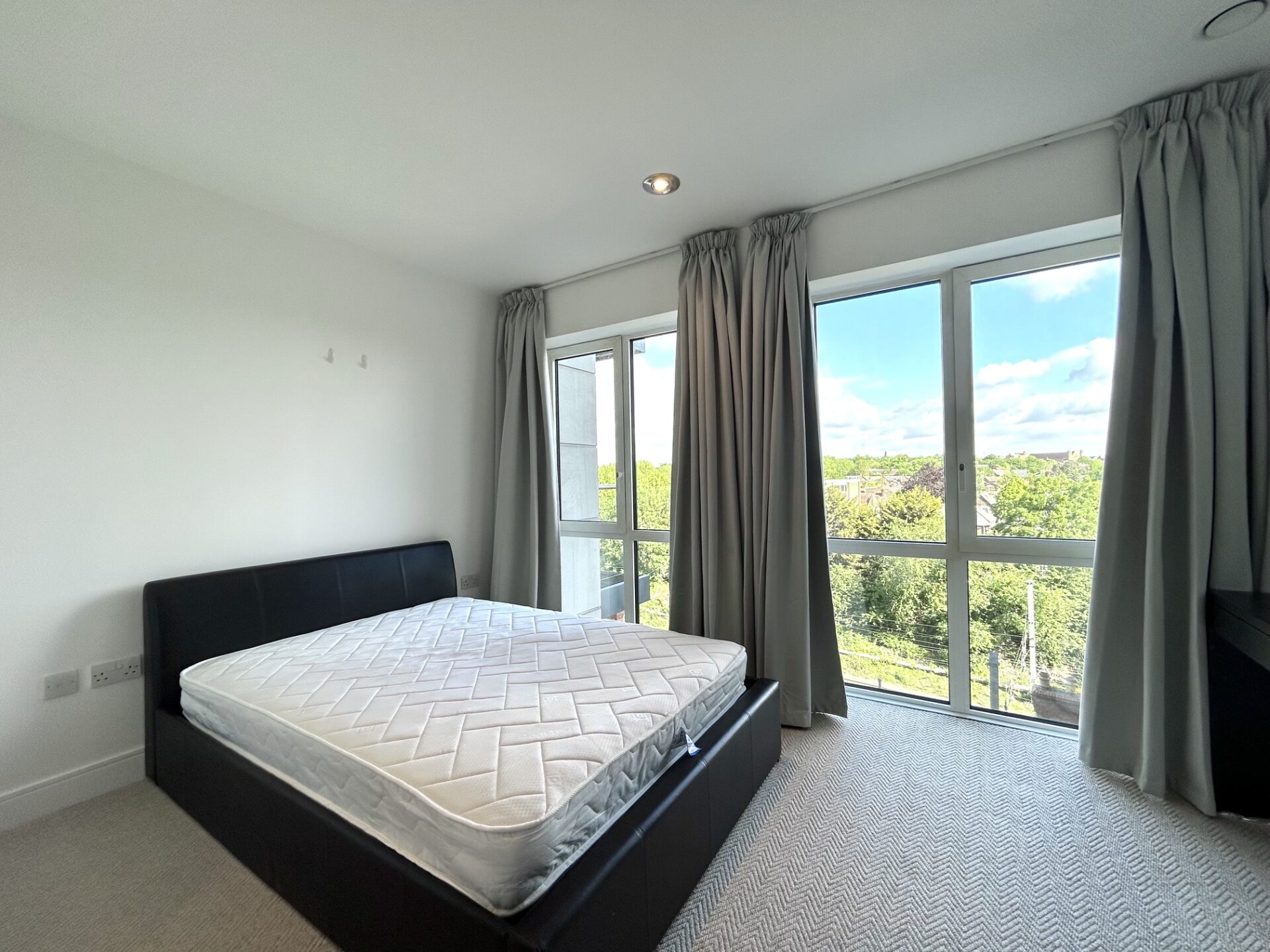 1st bedroom 1