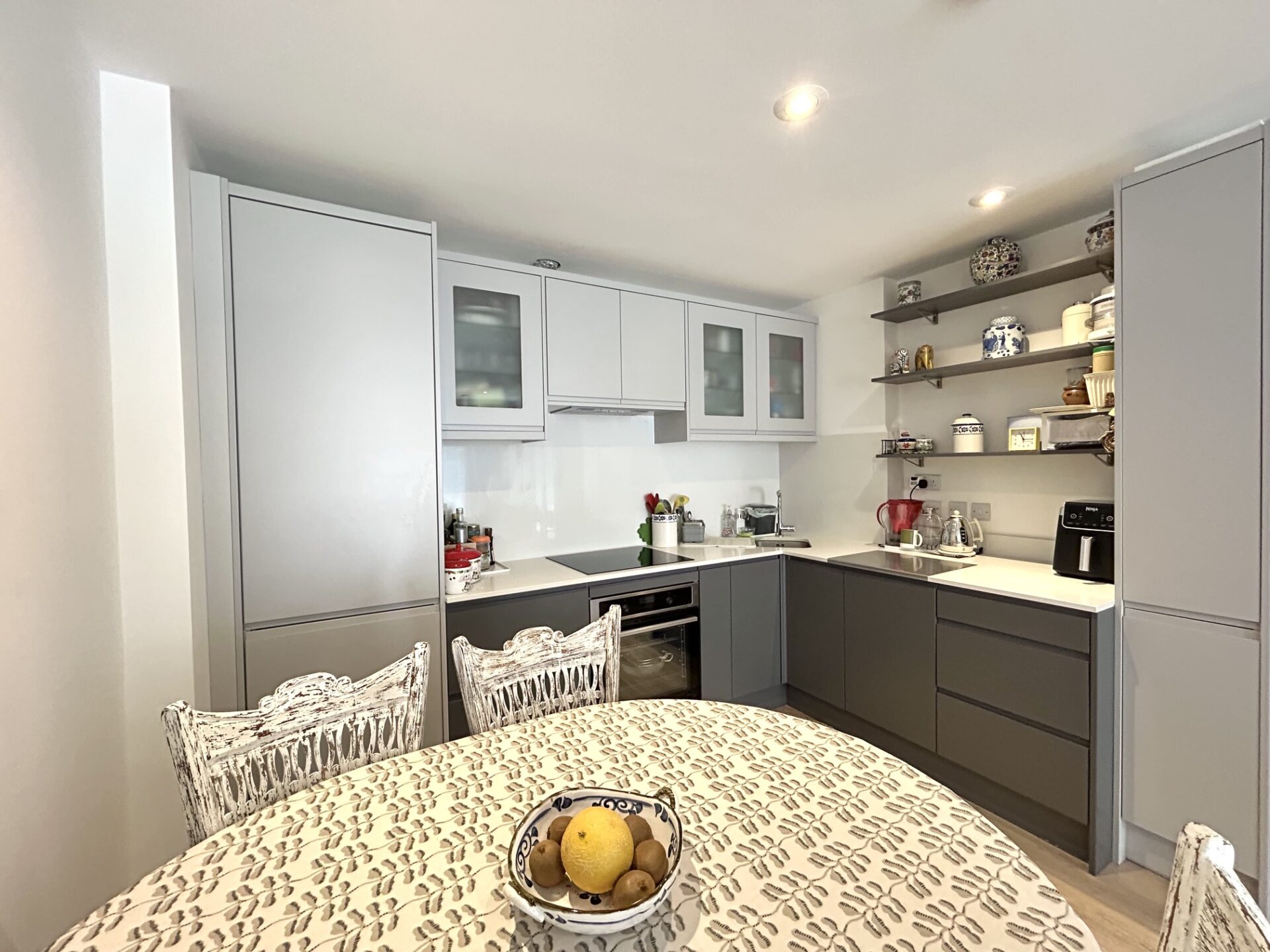 Kitchen dining 2