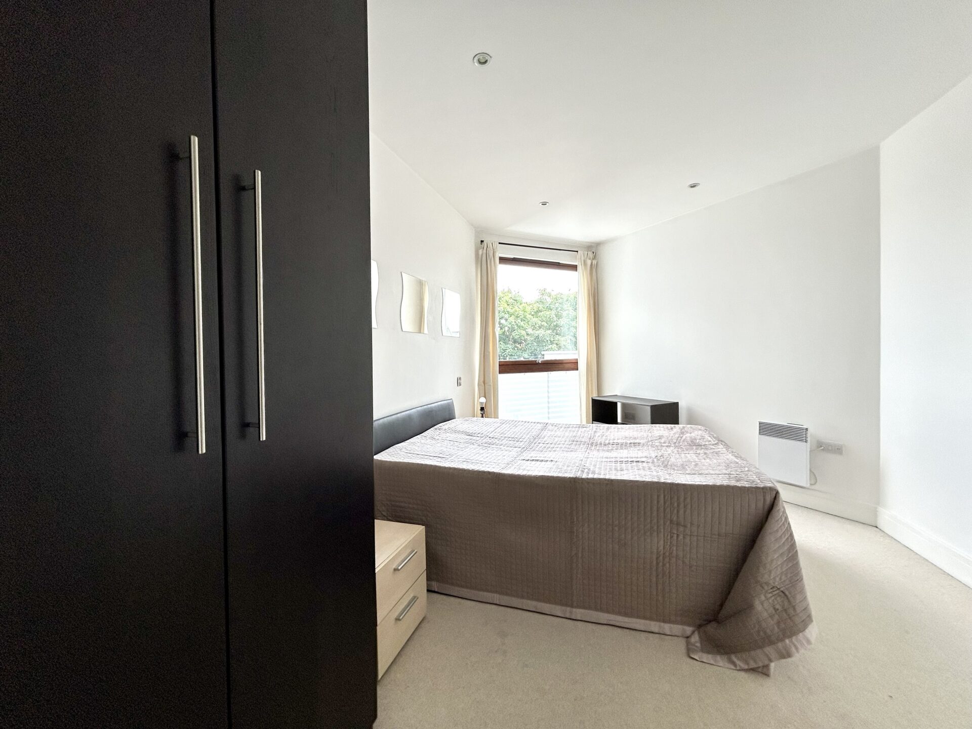 2nd bedroom 2